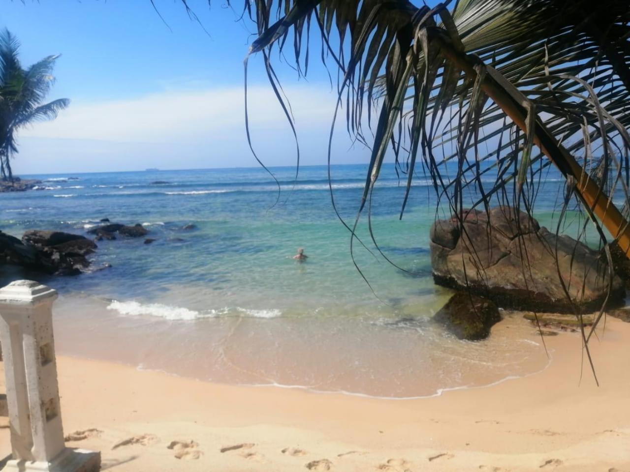 Happy Beach Resort أونا واتونا المظهر الخارجي الصورة