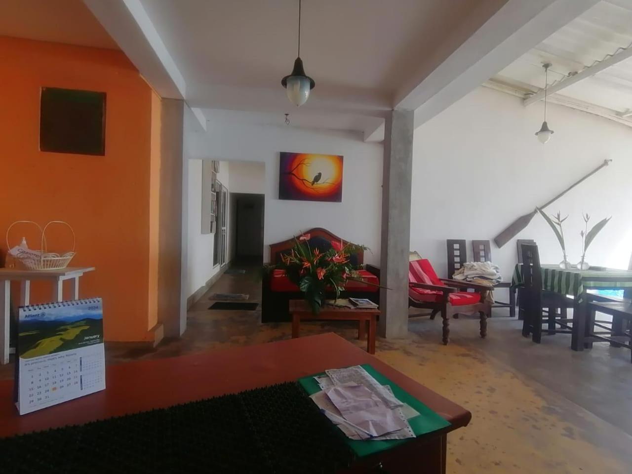 Happy Beach Resort أونا واتونا المظهر الخارجي الصورة